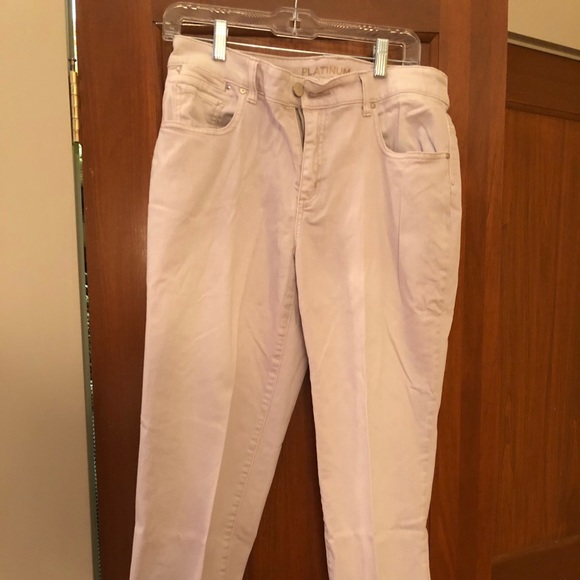 Chico’s Cream Ankle Jeans - Picture 1 of 3
